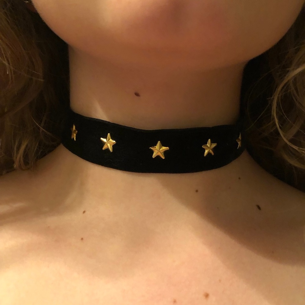 handmade black velvet choker 🥀
